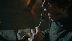 extant_GameOfThrones_3x10-Mhysa_1703