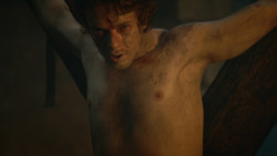 extant_GameOfThrones_3x10-Mhysa_1720