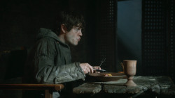 extant_GameOfThrones_3x10-Mhysa_1723