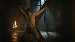 extant_GameOfThrones_3x10-Mhysa_1729