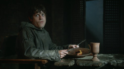 extant_GameOfThrones_3x10-Mhysa_1740