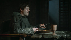 extant_GameOfThrones_3x10-Mhysa_1746