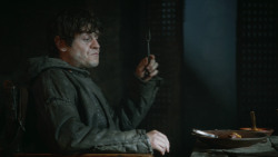 extant_GameOfThrones_3x10-Mhysa_1766