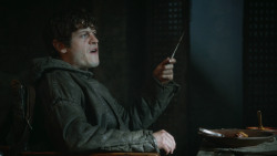 extant_GameOfThrones_3x10-Mhysa_1774