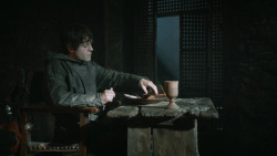extant_GameOfThrones_3x10-Mhysa_1790