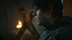extant_GameOfThrones_3x10-Mhysa_1792