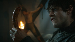 extant_GameOfThrones_3x10-Mhysa_1797