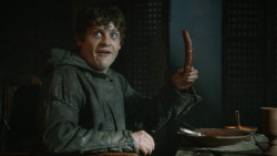 extant_GameOfThrones_3x10-Mhysa_1813