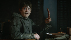 extant_GameOfThrones_3x10-Mhysa_1814