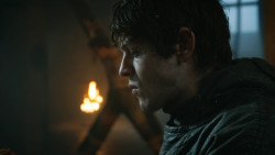 extant_GameOfThrones_3x10-Mhysa_1830