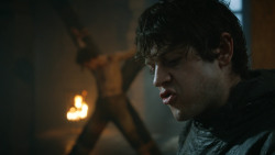 extant_GameOfThrones_3x10-Mhysa_1834