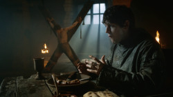 extant_GameOfThrones_3x10-Mhysa_1838