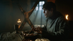 extant_GameOfThrones_3x10-Mhysa_1840