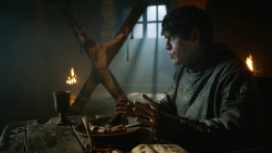 extant_GameOfThrones_3x10-Mhysa_1843