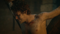 extant_GameOfThrones_3x10-Mhysa_1869