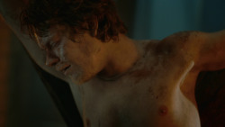 extant_GameOfThrones_3x10-Mhysa_1897