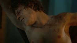 extant_GameOfThrones_3x10-Mhysa_1898