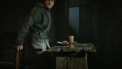 extant_GameOfThrones_3x10-Mhysa_1909