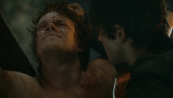 extant_GameOfThrones_3x10-Mhysa_1960