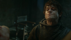 extant_GameOfThrones_3x10-Mhysa_2006