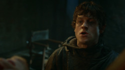 extant_GameOfThrones_3x10-Mhysa_2033