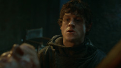 extant_GameOfThrones_3x10-Mhysa_2035