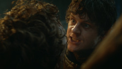 extant_GameOfThrones_3x10-Mhysa_2044