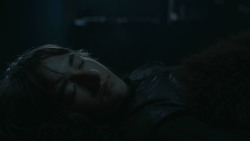 extant_GameOfThrones_3x10-Mhysa_2103