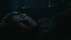 extant_GameOfThrones_3x10-Mhysa_2105