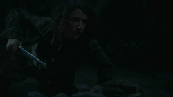 extant_GameOfThrones_3x10-Mhysa_2134