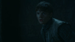 extant_GameOfThrones_3x10-Mhysa_2193