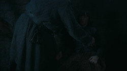extant_GameOfThrones_3x10-Mhysa_2198