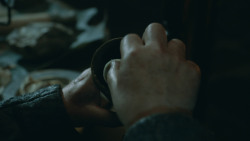 extant_GameOfThrones_3x10-Mhysa_2434