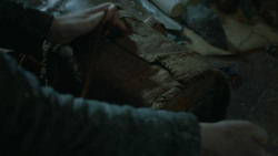 extant_GameOfThrones_3x10-Mhysa_2487
