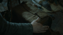 extant_GameOfThrones_3x10-Mhysa_2488