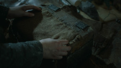 extant_GameOfThrones_3x10-Mhysa_2500