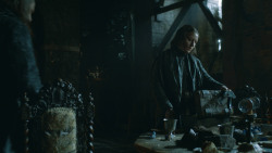 extant_GameOfThrones_3x10-Mhysa_2554