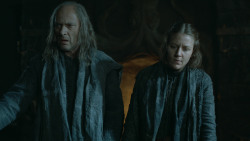 extant_GameOfThrones_3x10-Mhysa_2566