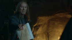 extant_GameOfThrones_3x10-Mhysa_2680