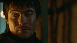 extant_GameOfThrones_3x10-Mhysa_3263