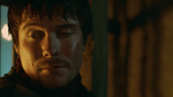 extant_GameOfThrones_3x10-Mhysa_3264