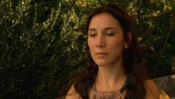 extant_GameOfThrones_3x10-Mhysa_3375