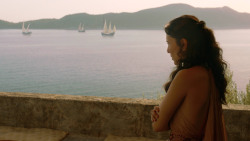 extant_GameOfThrones_3x10-Mhysa_3392