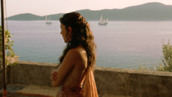 extant_GameOfThrones_3x10-Mhysa_3395