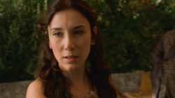 extant_GameOfThrones_3x10-Mhysa_3397