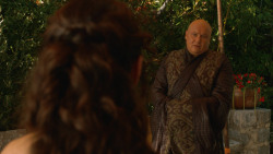extant_GameOfThrones_3x10-Mhysa_3447