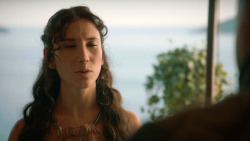 extant_GameOfThrones_3x10-Mhysa_3517