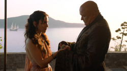 extant_GameOfThrones_3x10-Mhysa_3534