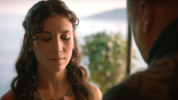 extant_GameOfThrones_3x10-Mhysa_3554