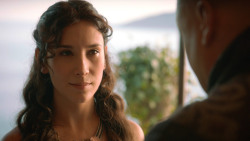 extant_GameOfThrones_3x10-Mhysa_3557